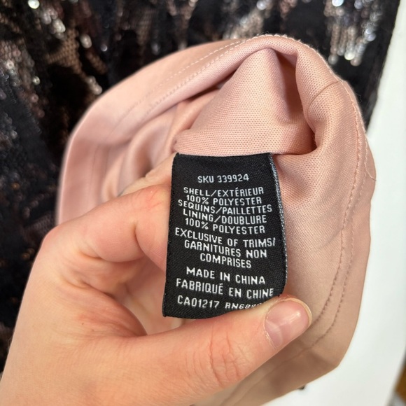 🎉4/30$🎉 Le Chateau Black Off-the-Shoulder Mini Dress✨ - Picture 5 of 6